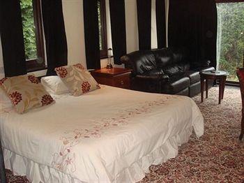 Foxwood Guest House Robin Hood Екстер'єр фото
