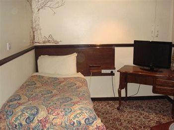Foxwood Guest House Robin Hood Екстер'єр фото